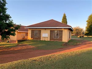 1.7 ha Farm in Sterkfontein and surrounds