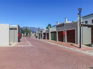 2 Bed Townhouse in Wellington North