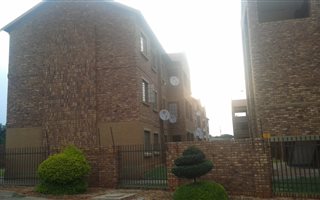 2 Bedroom Flat in Klerksoord