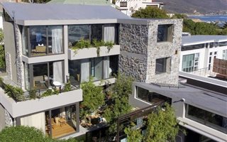 3 Bedroom Townhouse in Camps Bay