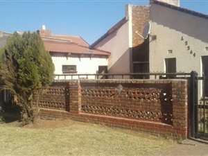 3 Bedroom House in Daveyton