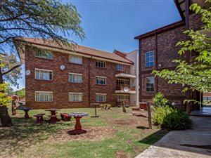2 Bedroom Apartment in Vereeniging Central