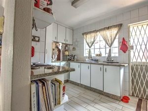 3 Bed Duet in Comet