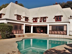 2.2 ha Farm with House in Randjesfontein