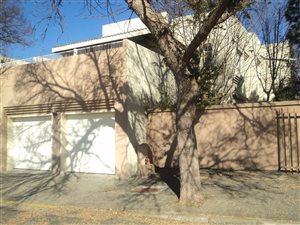 3 Bed Townhouse in Kroonstad