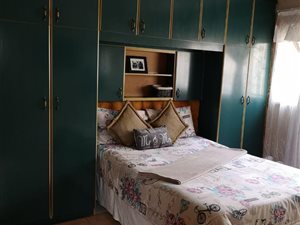 2 Bed Simplex in Forest Haven