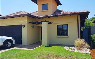 2 Bedroom House in Hartbeespoort Dam