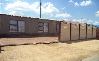 5 Bedroom House in Kwa Thema