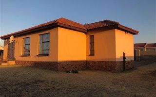 3 Bedroom House in Thistlegrove