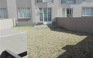 1 Bedroom Apartment in Klippoortje