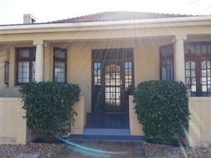 3 Bed House in Claremont