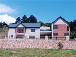 4 Bed Townhouse in Bothas Hill