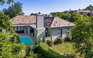 5 Bedroom House in Montclair