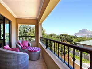 5 Bed House in Scott Estate