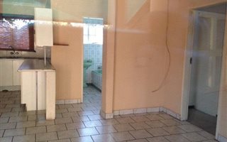 2 Bedroom Garden Cottage in Ferndale
