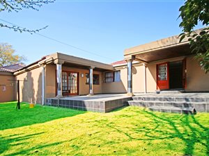 3 Bed House in Bloubosrand