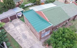 4 Bedroom House in Gonubie