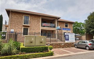110 m² Commercial space in Waterkloof