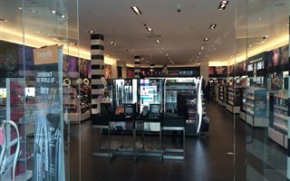400 m² Retail Space in Fairview