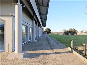 1677 m² Industrial space in George Industria