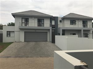 4 Bed House in Bryanston Ext 3