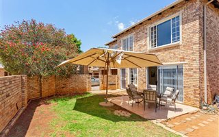 3 Bedroom Townhouse in Olivedale