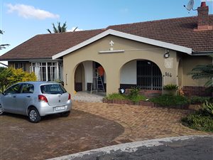 4 Bed House in Hatton Estate