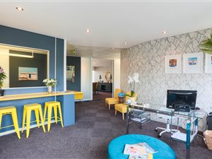 220 m² Office Space in Illovo
