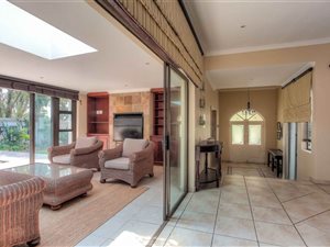 4 Bed House in Dainfern Golf Estate