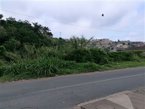 3047 m² Land available in Umhlatuzana