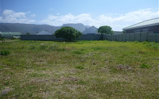 692 m² Land available in Franskraalstrand