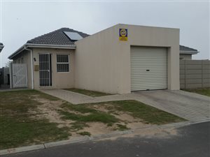 3 Bed Townhouse in Kuilsriver