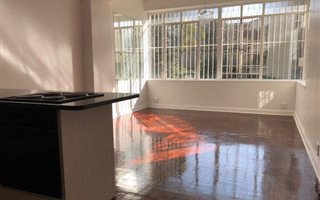 2 Bedroom Apartment in Rosebank