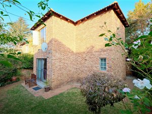 2 Bed Townhouse in Bromhof