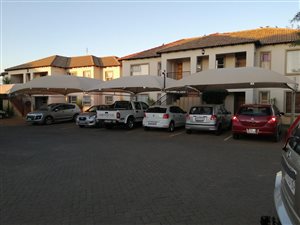 2 Bed Townhouse in Henley on Klip
