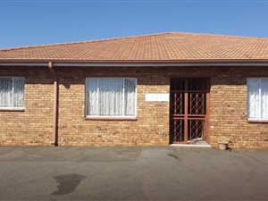 2 Bed Apartment in Selection Park