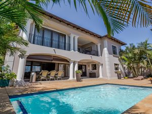 5 Bedroom House in Umhlali Golf Estate