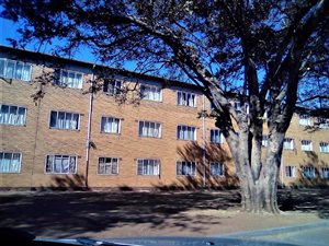 2 Bed Apartment in Vanderbijlpark CW