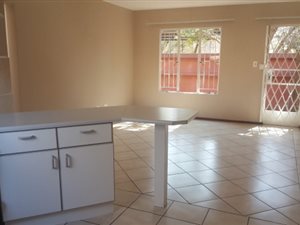 2 Bed Townhouse in Lakefield