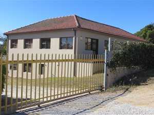 342 m² Office Space in Newton Park