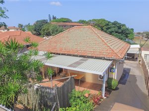 4 Bed House in Woodlands