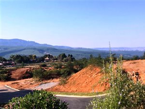 2.1 ha Land available in Victoria Country Club Estate