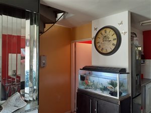 2 Bed Duplex in Parow Central