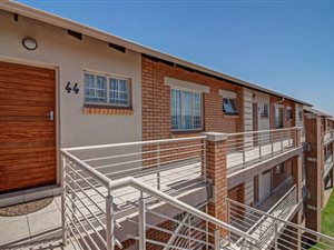 2 Bed Apartment in Noordwyk