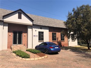 140 m² Office Space in Eldoraigne