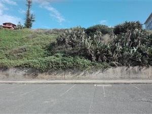 1935 m² Land available in Isipingo Beach