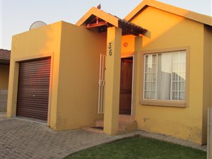 2 Bed Townhouse in Mohlakeng