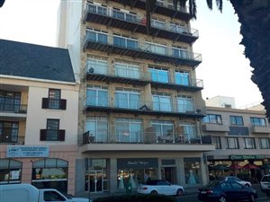 2 Bed Flat in Beachroad