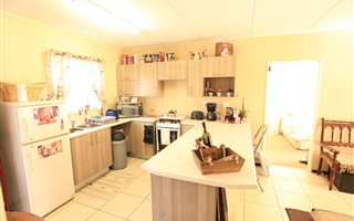 2 Bedroom Apartment in Honeydew