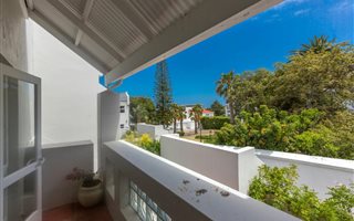 3 Bedroom Townhouse in Camps Bay